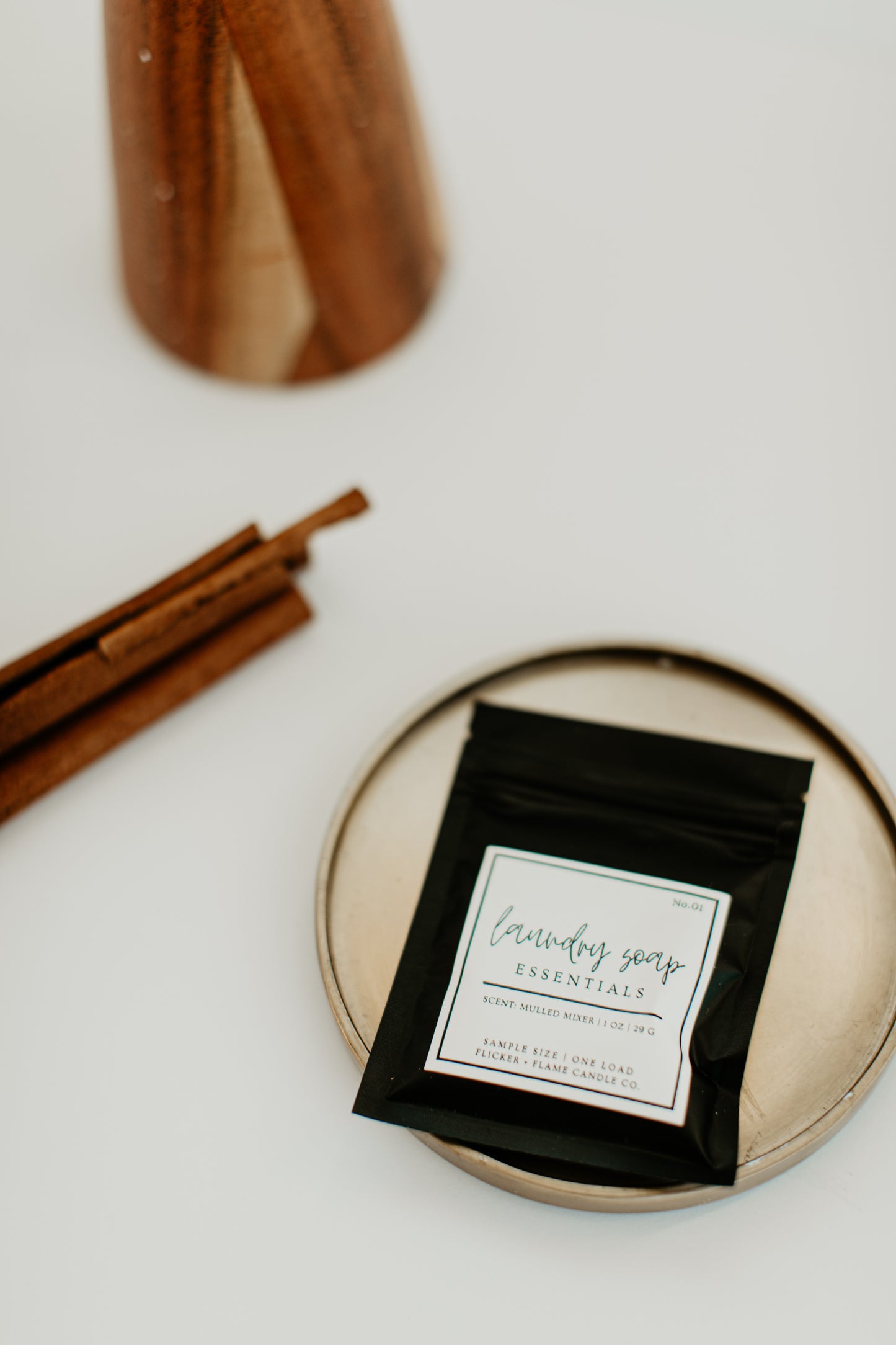 2025 Winter - Laundry Detergent Discovery Set