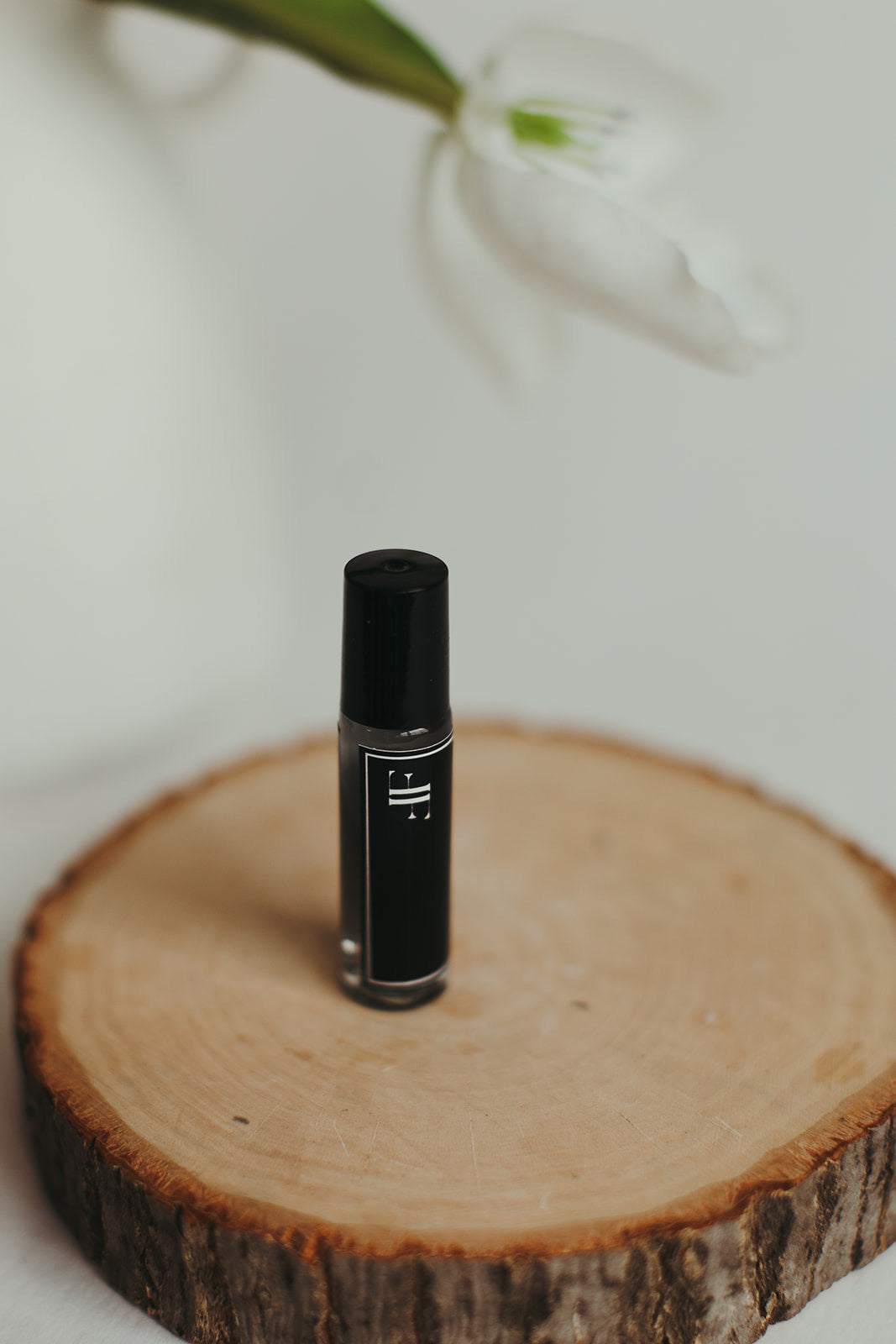 One Sixteen Perfume Roller